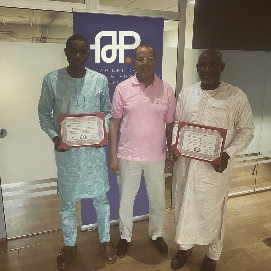 Séminaire de formation FIRP — participants et remise des attestations (photo 8)
